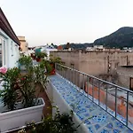Mansarda Garibaldi Apartmán *