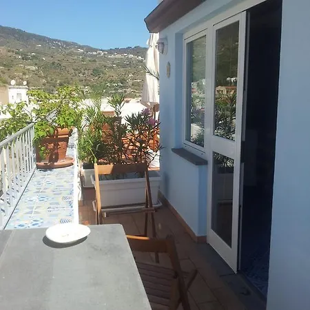 Mansarda Garibaldi * Lipari (Isola Lipari)