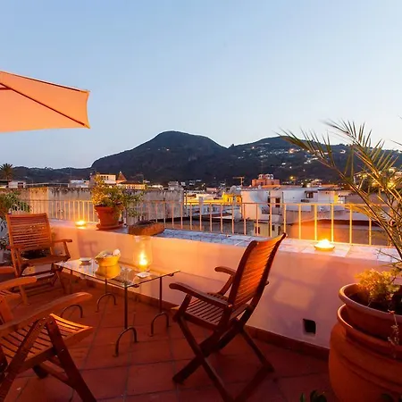 Mansarda Garibaldi * Lipari (Isola Lipari)